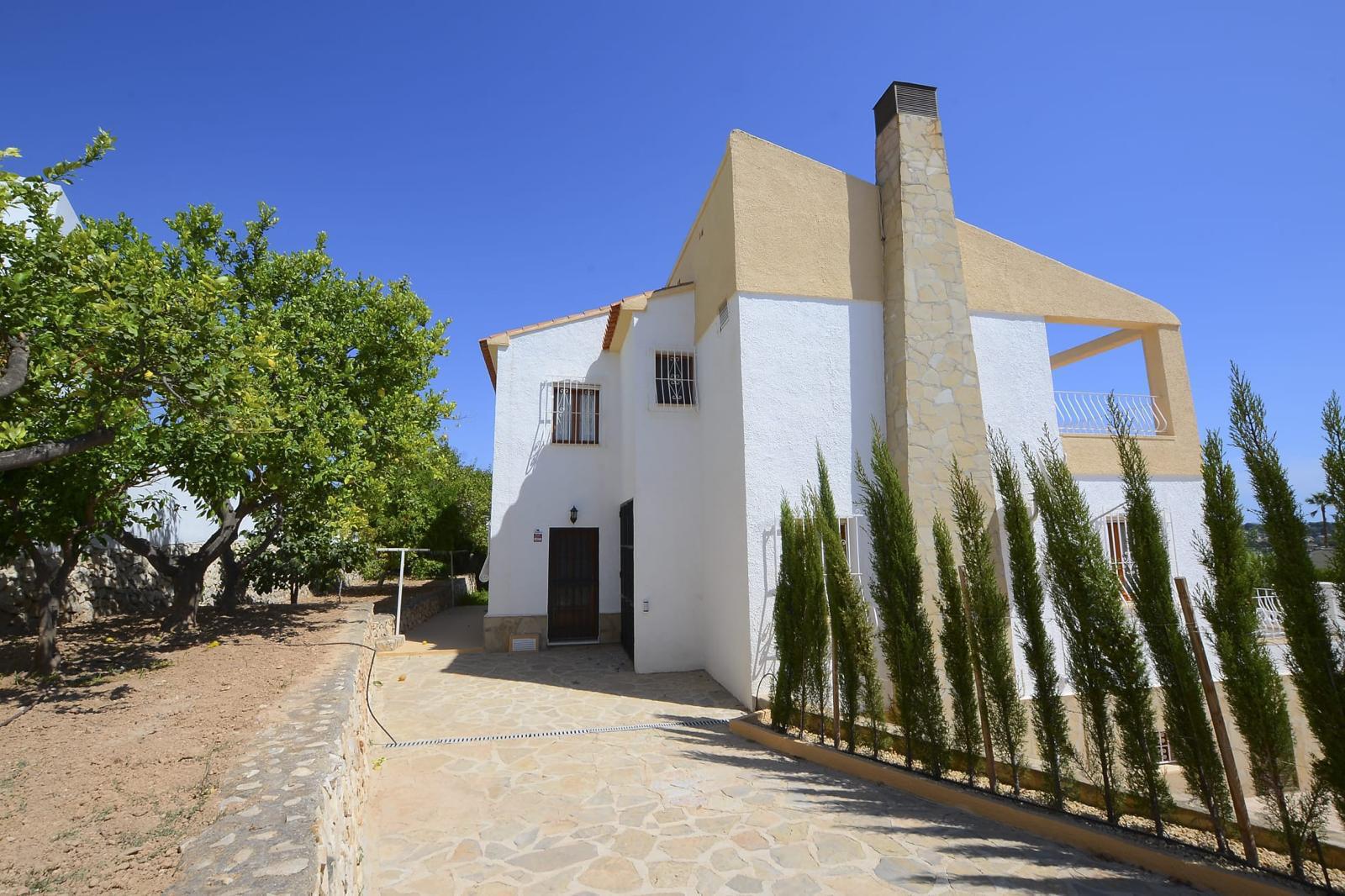 Amplia villa en Calpe con vistas al mar