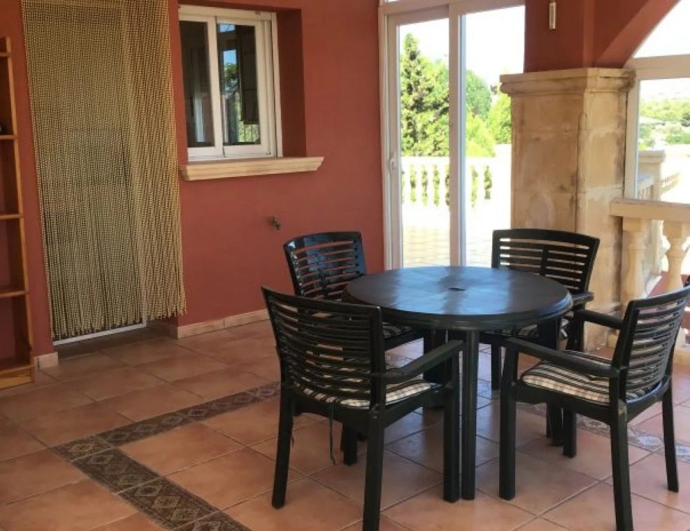 Precioso chalet en Alfas del Pi