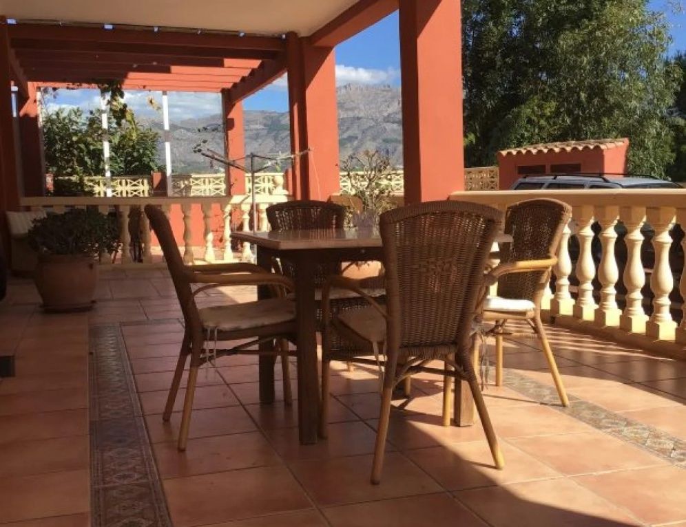 Precioso chalet en Alfas del Pi