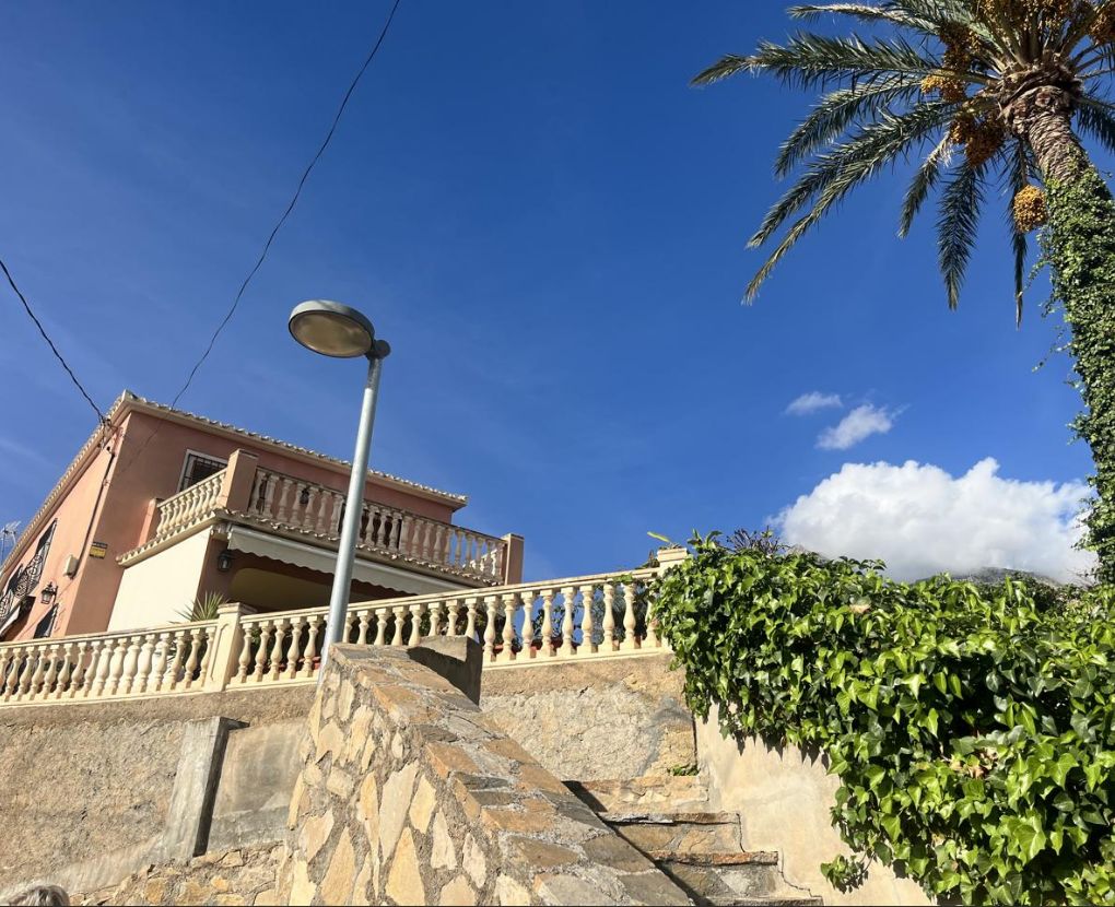 Chalet en Finestrat a pasos del centro.