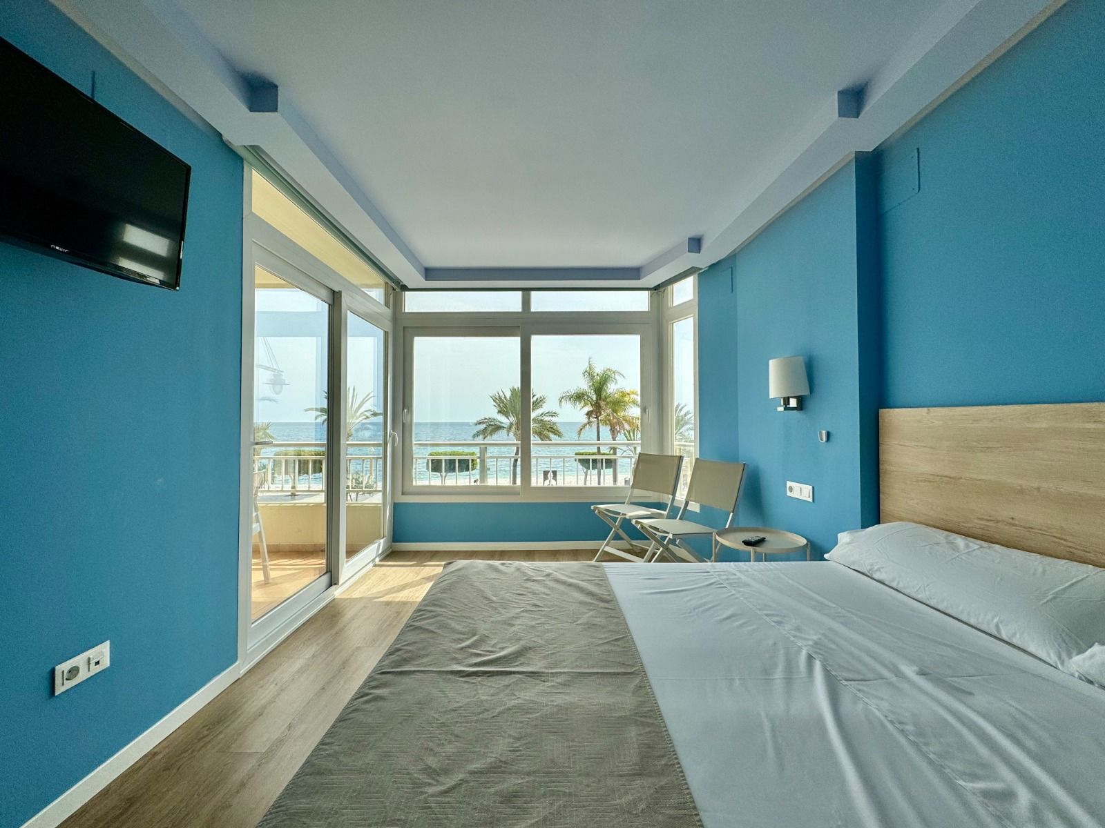 ¡Apartamentos en Altea, 1 línea!
