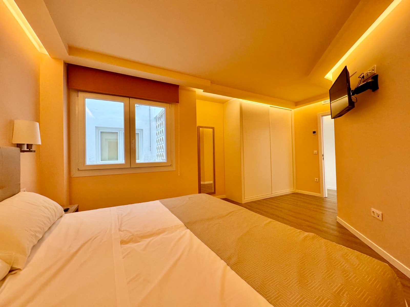 ¡Apartamentos en Altea, 1 línea!