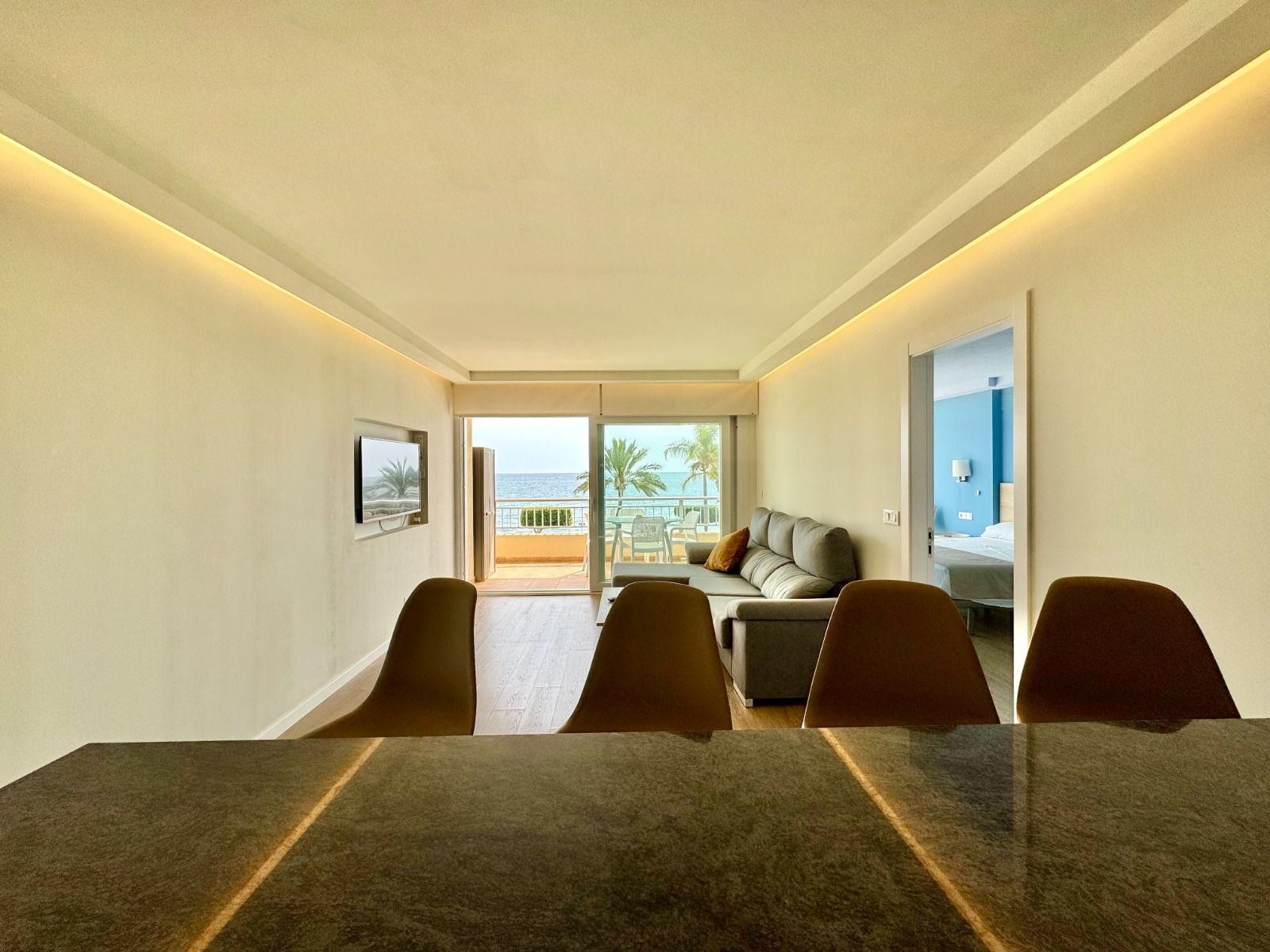 ¡Apartamentos en Altea, 1 línea!
