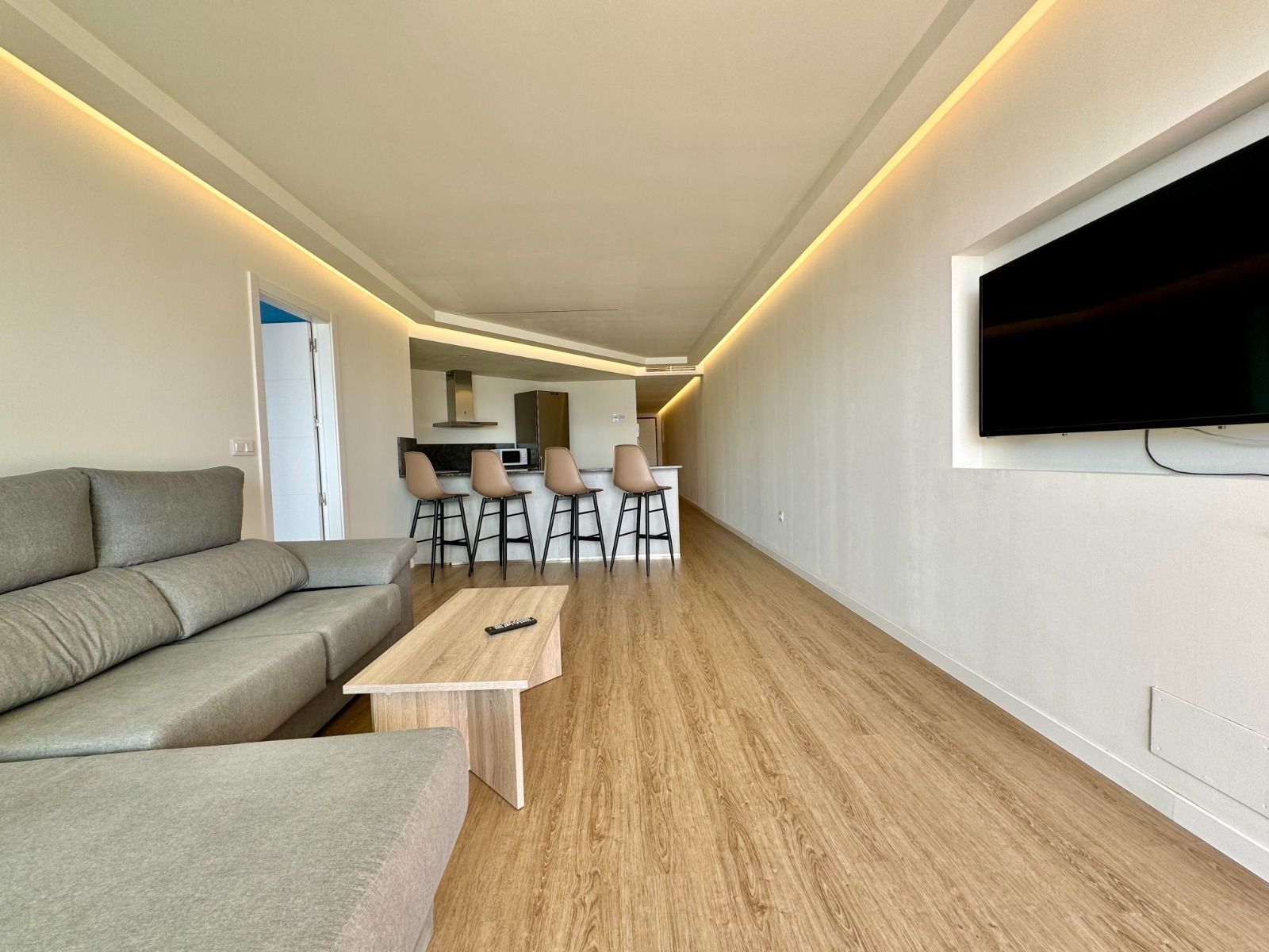¡Apartamentos en Altea, 1 línea!