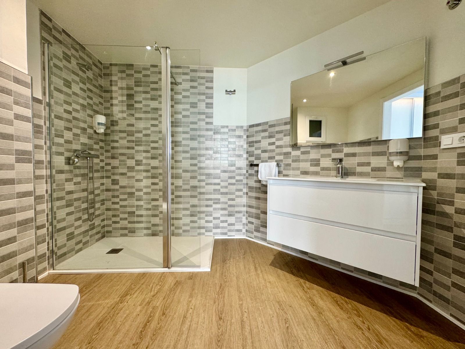 ¡Apartamentos en Altea, 1 línea!