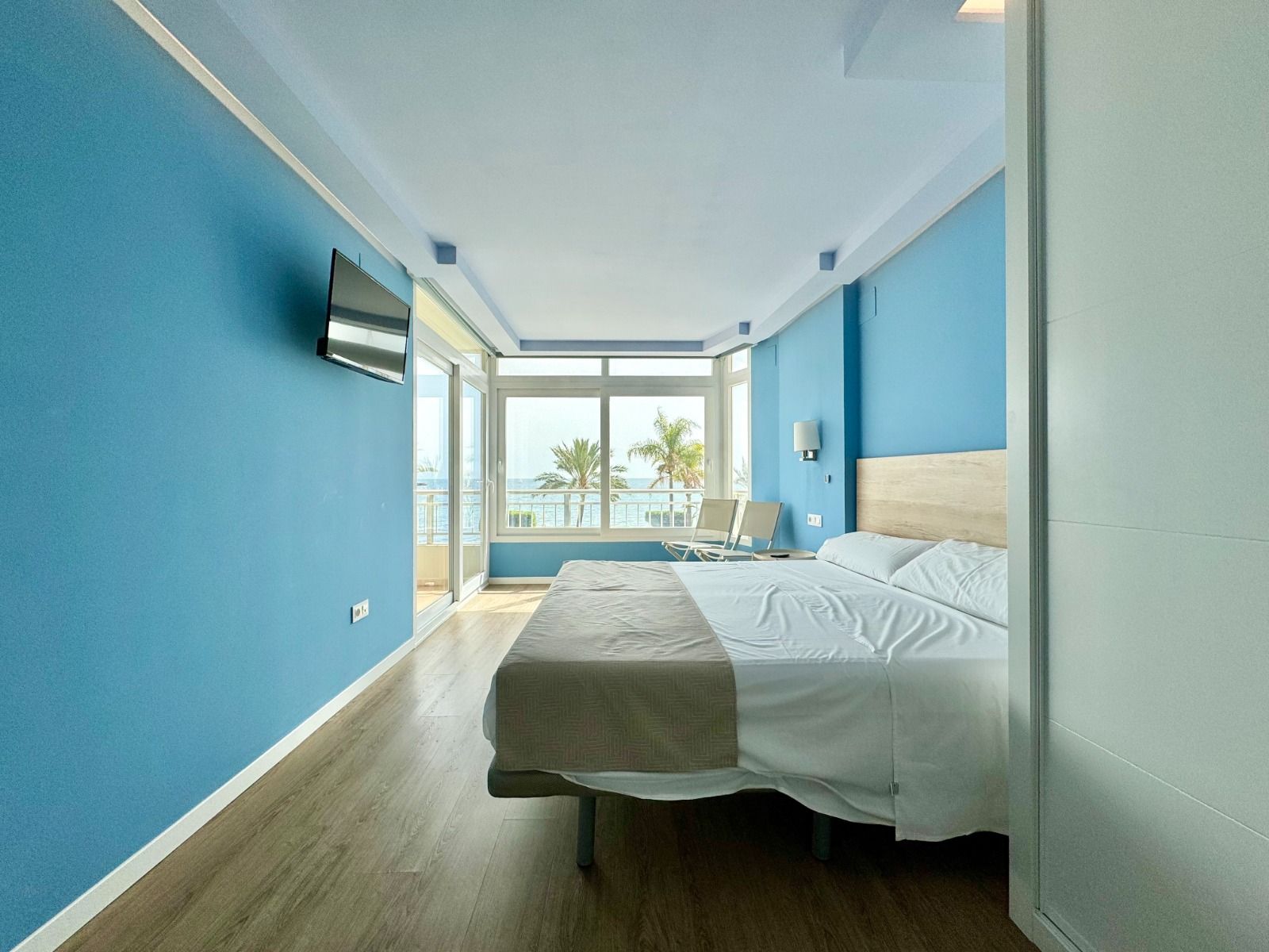 ¡Apartamentos en Altea, 1 línea!