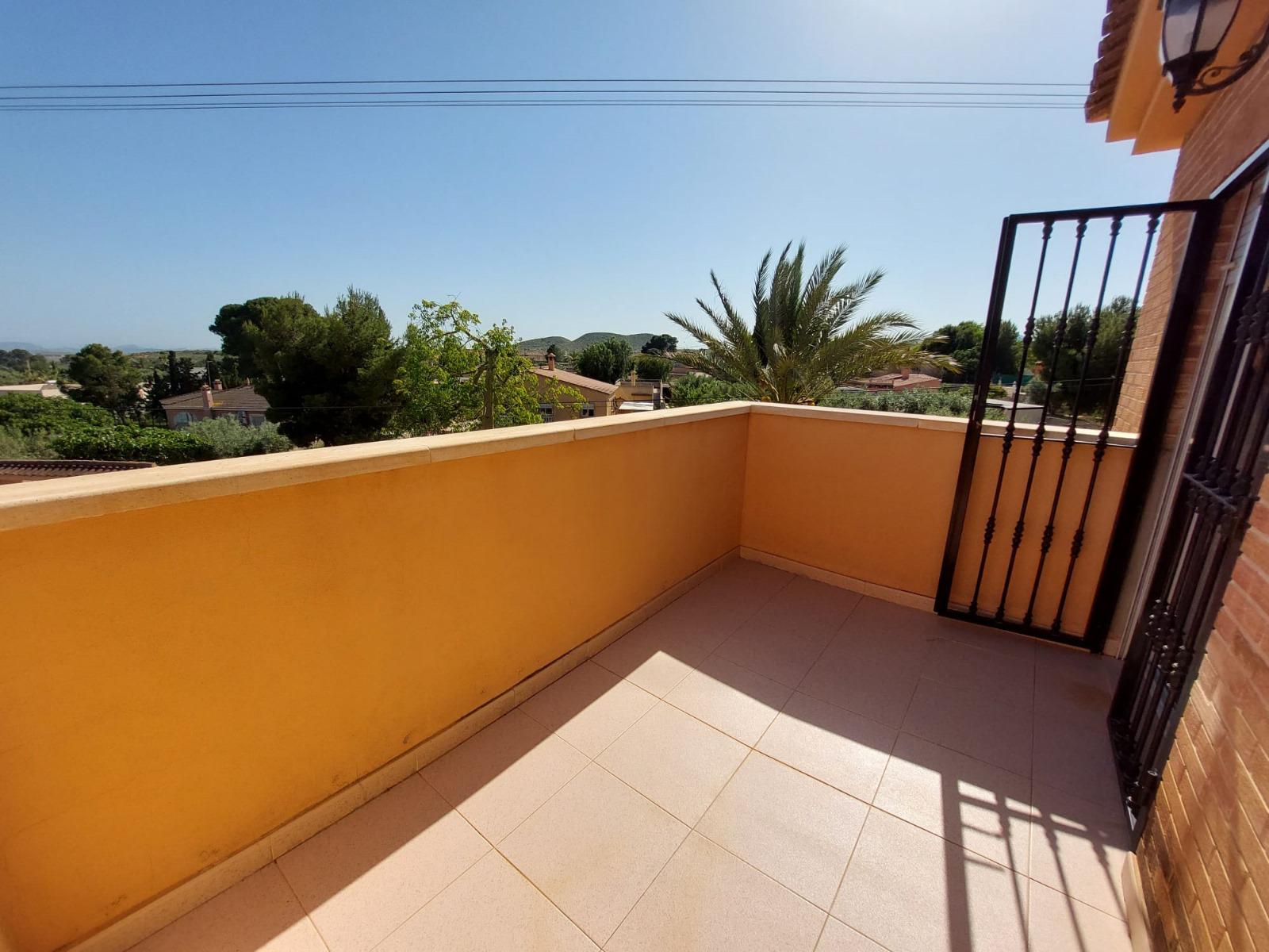 Chalet con piscina en Busot