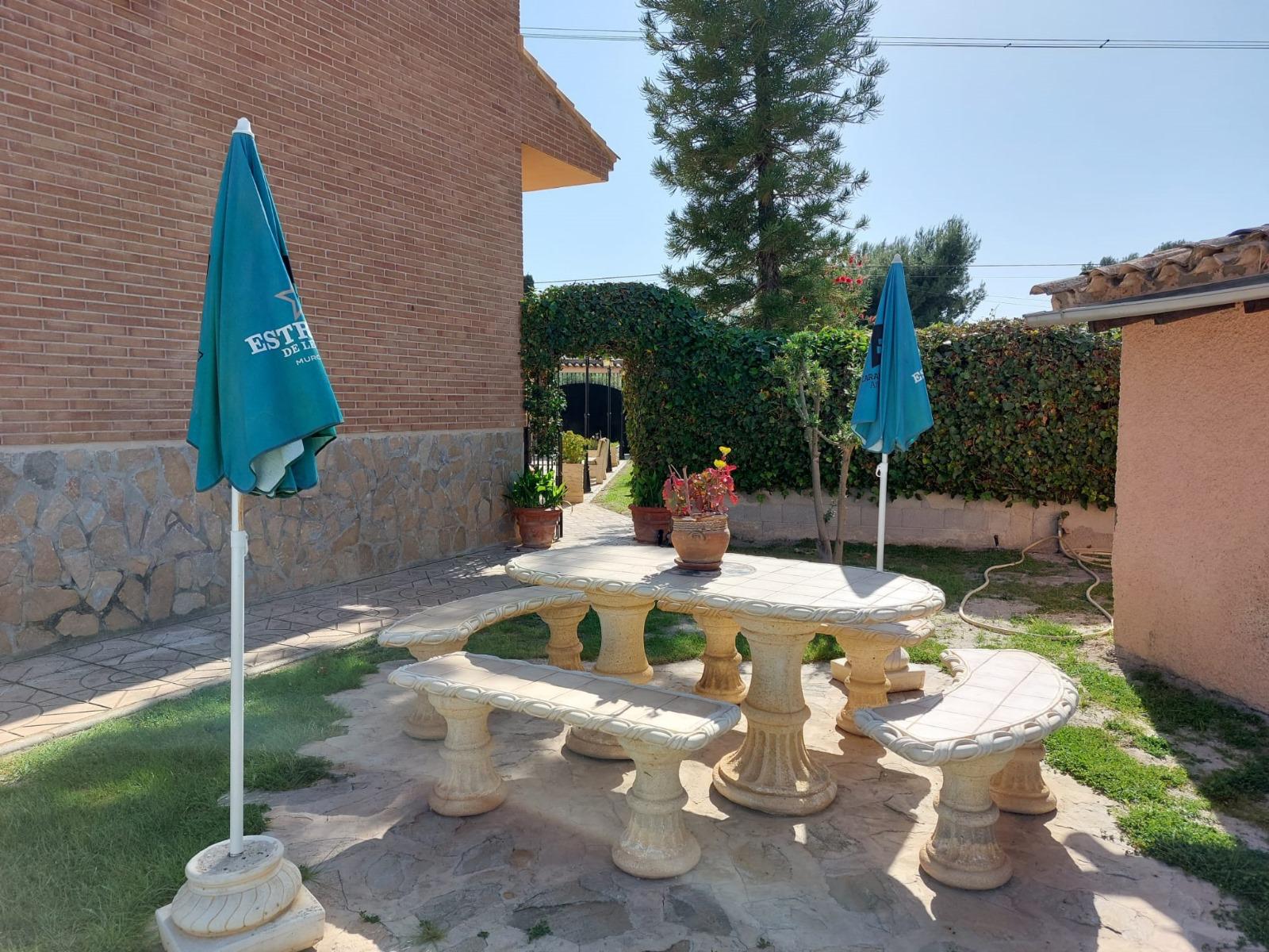 Chalet con piscina en Busot