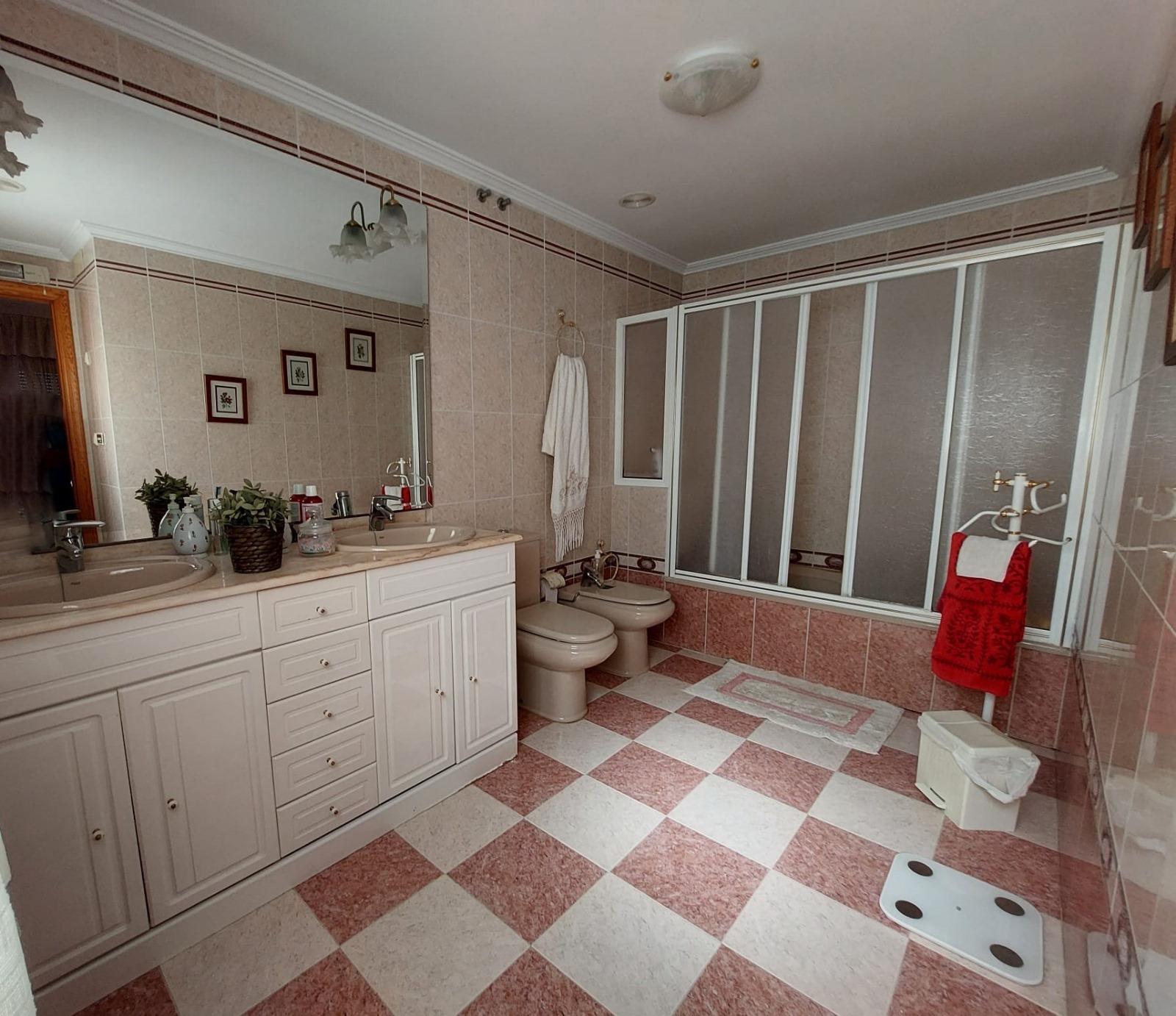Chalet con piscina en Busot