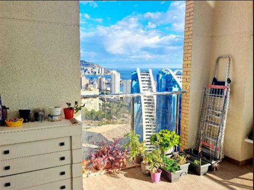 ¡Atico en Benidorm con vistas al mar!