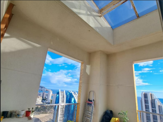 ¡Atico en Benidorm con vistas al mar!