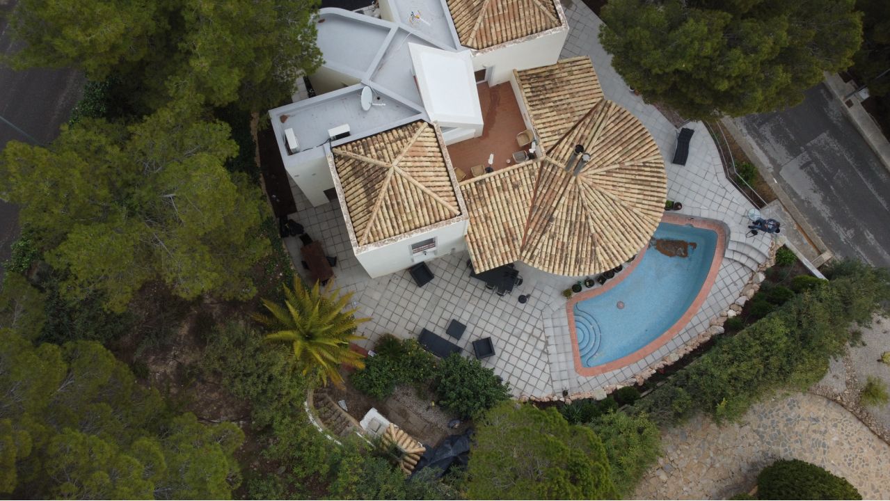 Villa situada en una gran parcela en Altea