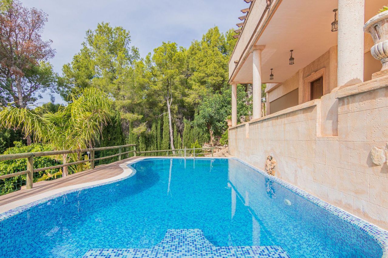CHALET CON VISTAS EN ALTEA