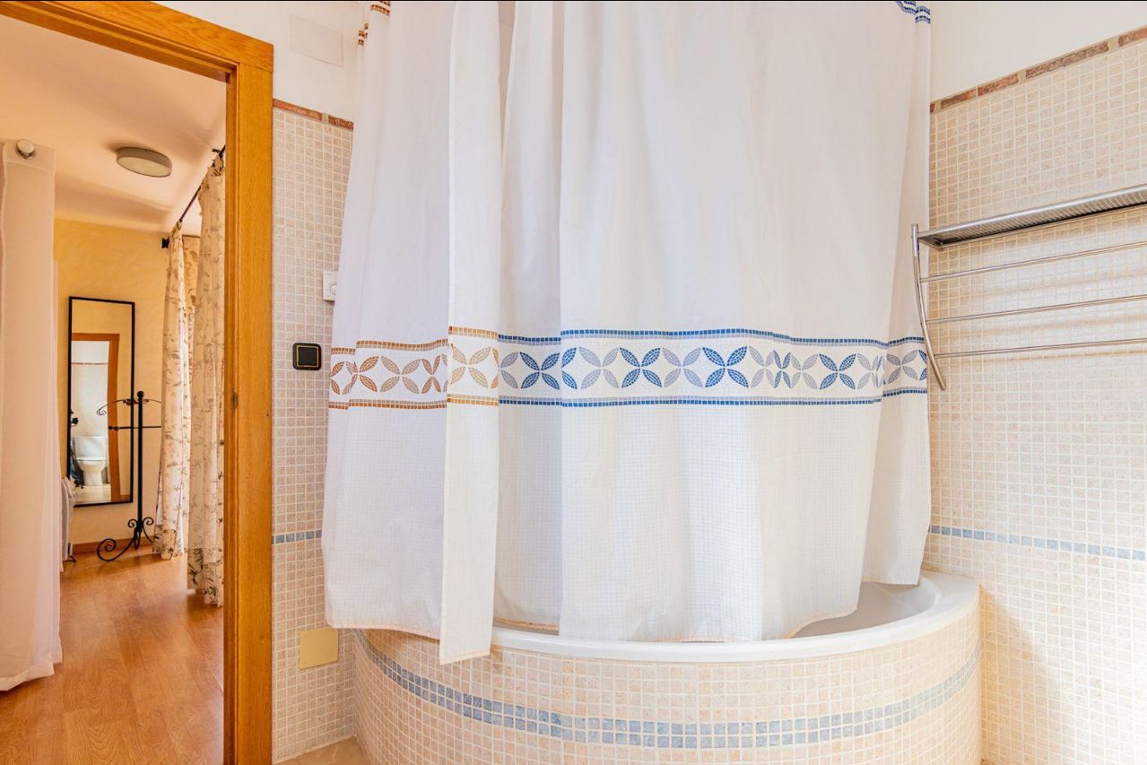 CHALET CON VISTAS EN ALTEA