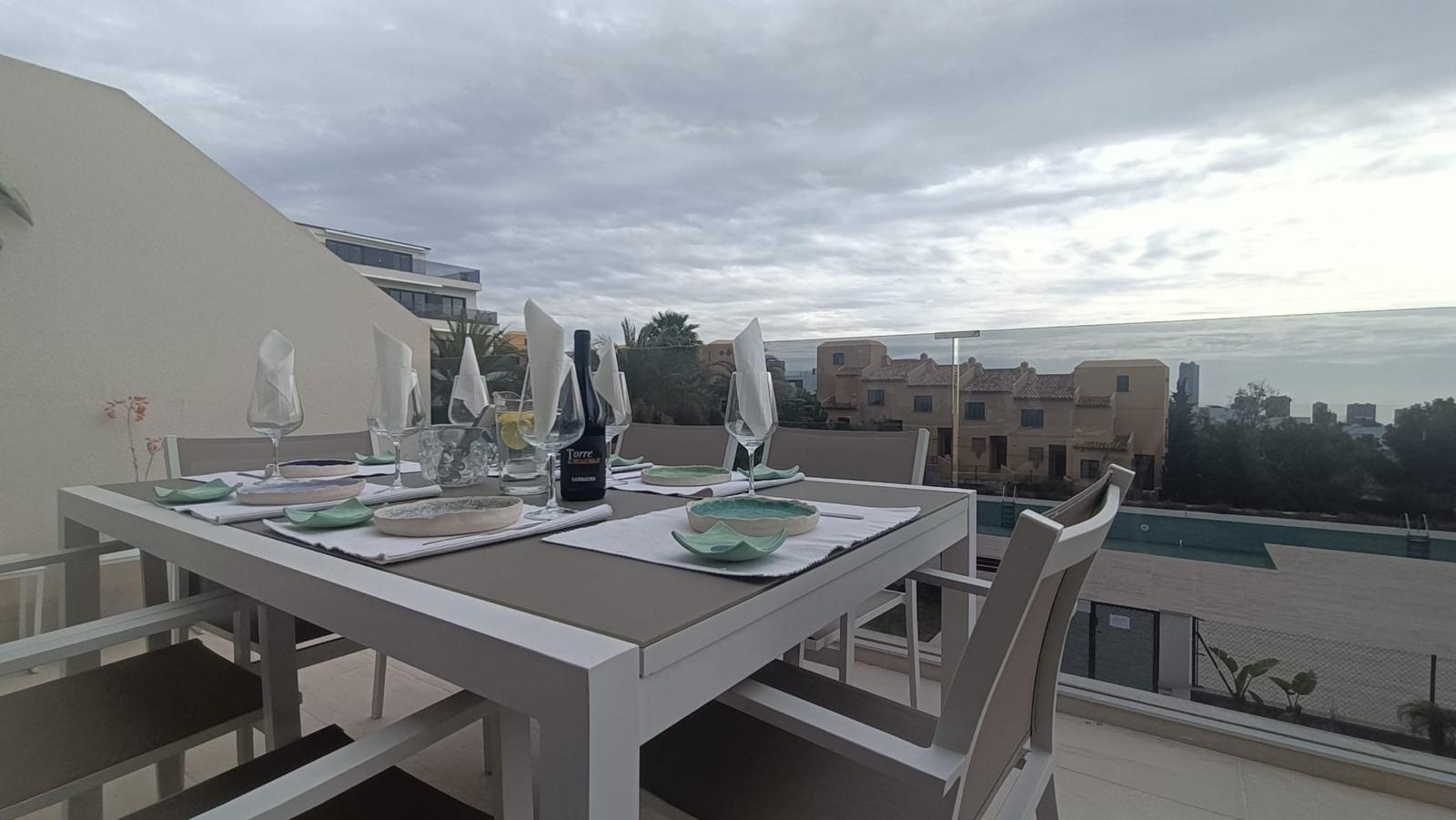 ¡Estupendo piso en Finestrat!