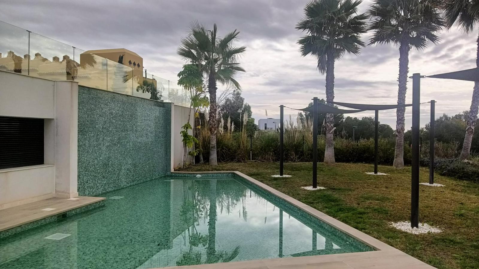 ¡Estupendo piso en Finestrat!