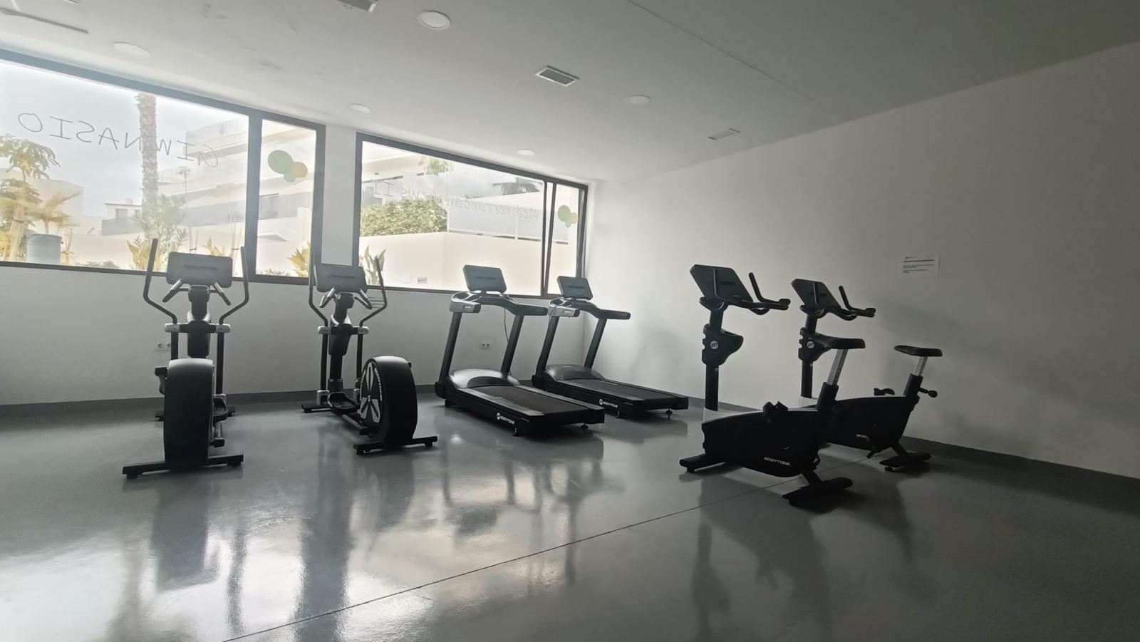 ¡Estupendo piso en Finestrat!