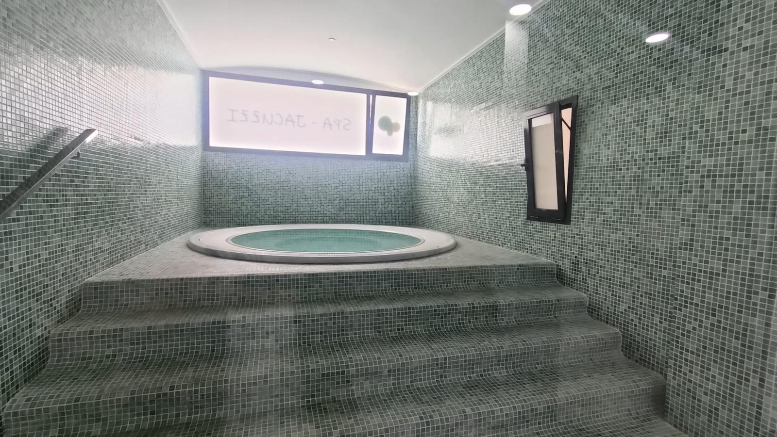 ¡Estupendo piso en Finestrat!