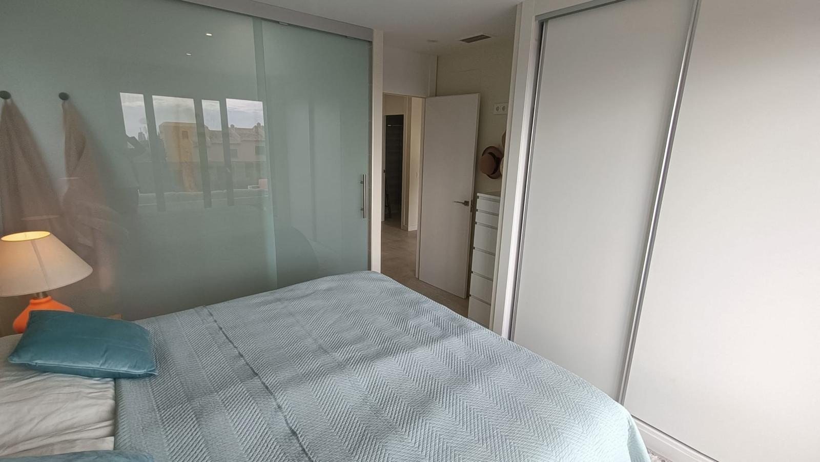 ¡Estupendo piso en Finestrat!
