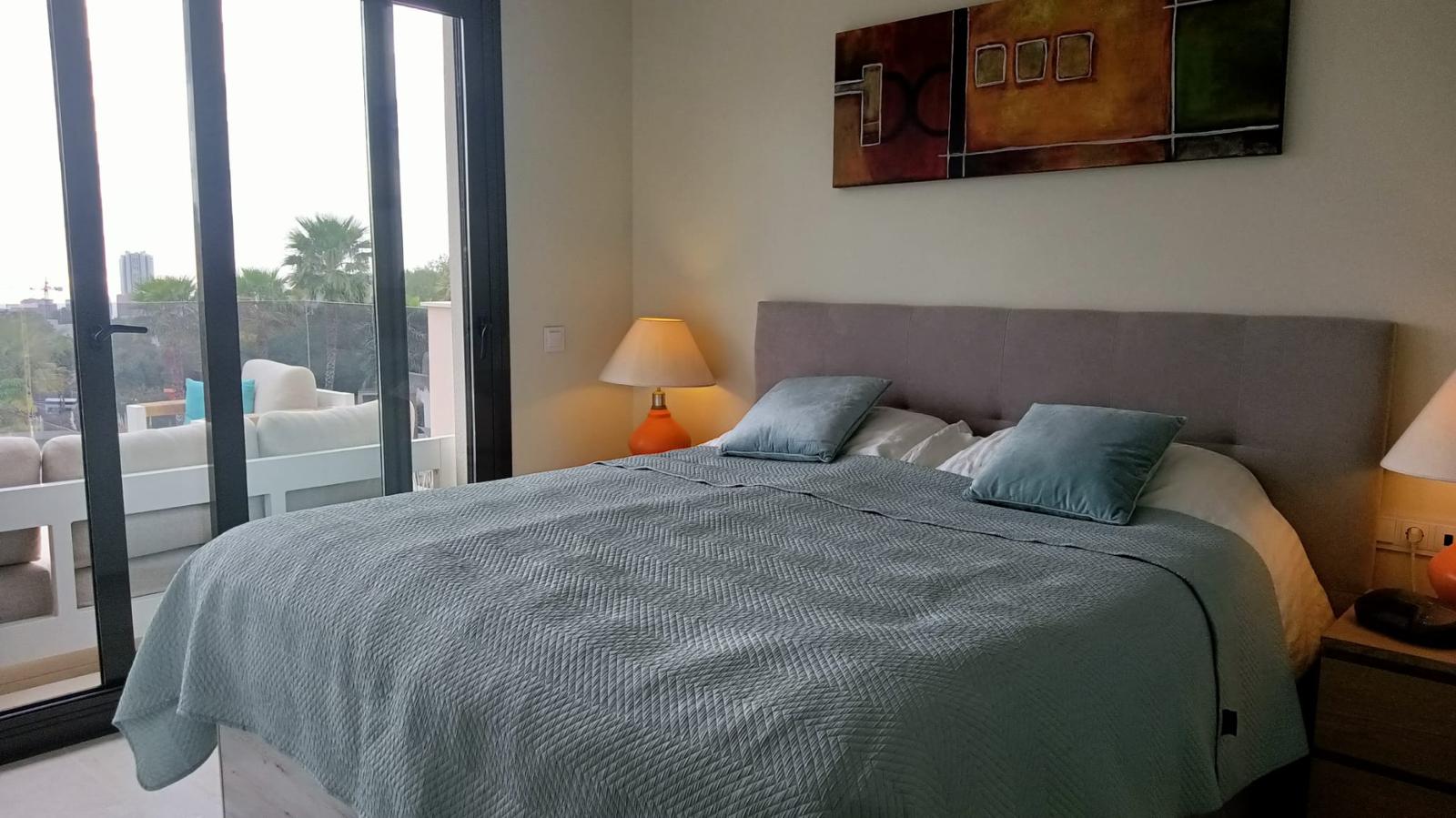 ¡Estupendo piso en Finestrat!