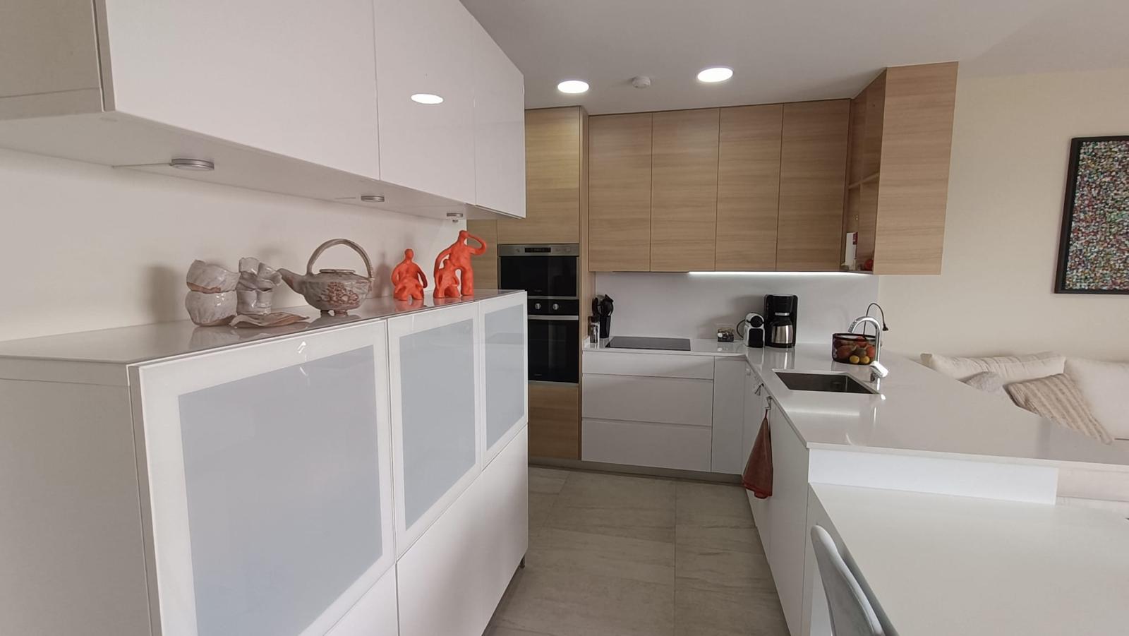 ¡Estupendo piso en Finestrat!