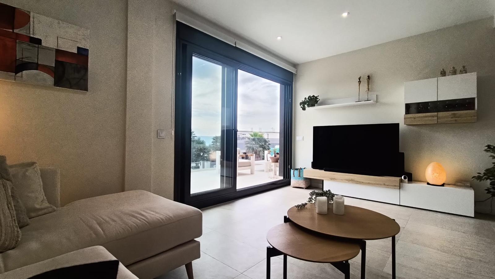¡Estupendo piso en Finestrat!