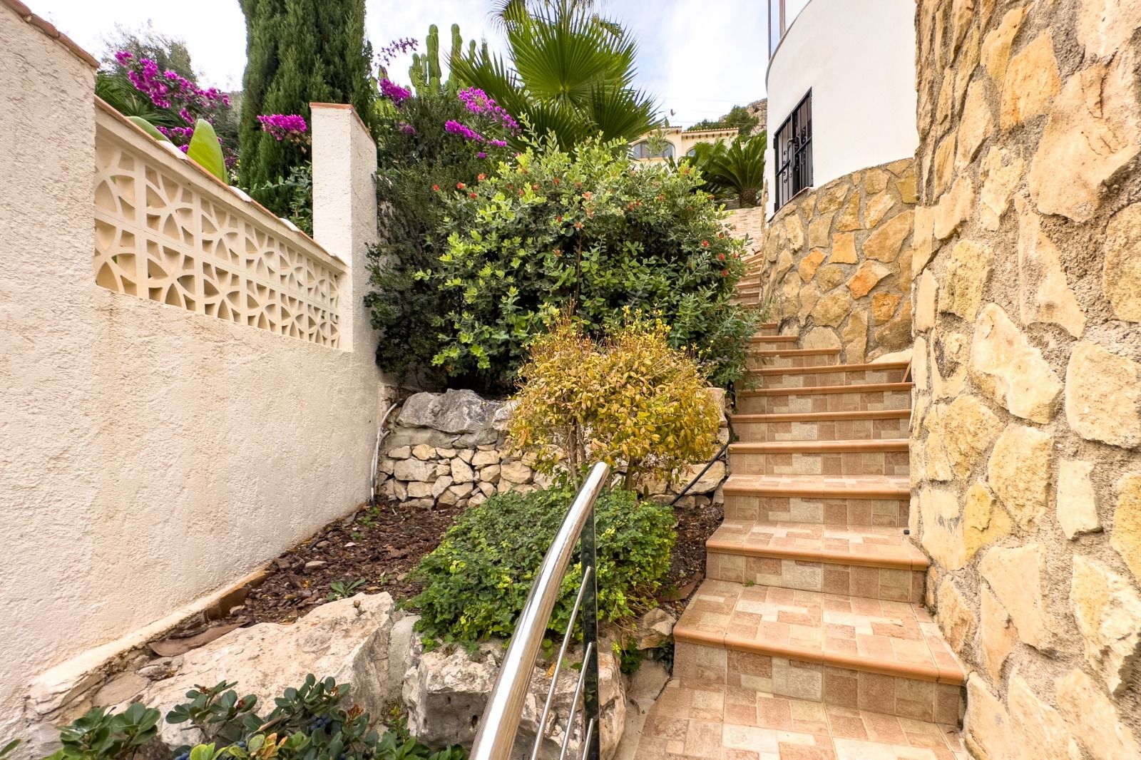 Magnífica villa con vistas panorámicas al mar Mediterráneo y al Peñón de Ifach