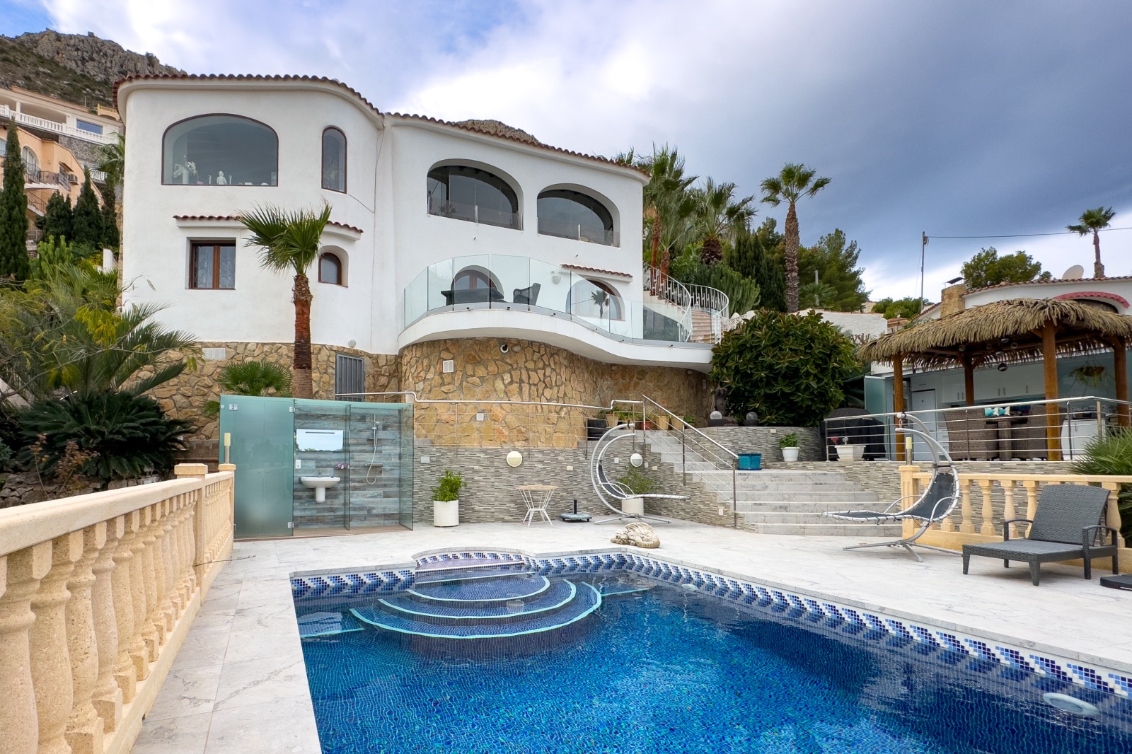 Magnífica villa con vistas panorámicas al mar Mediterráneo y al Peñón de Ifach