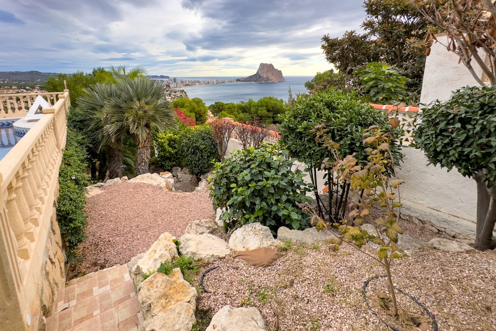 Magnífica villa con vistas panorámicas al mar Mediterráneo y al Peñón de Ifach