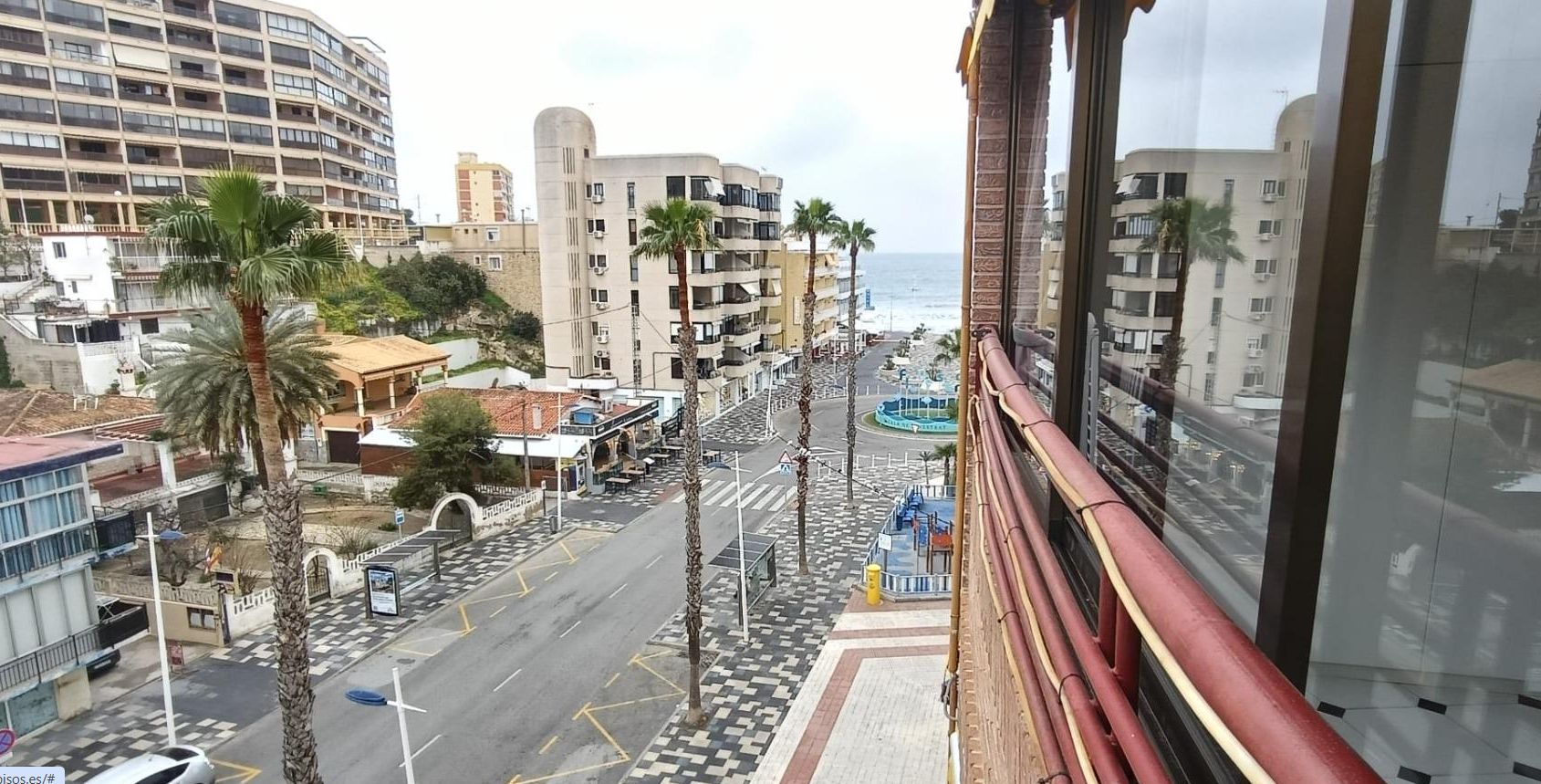 Piso con vistas al mar