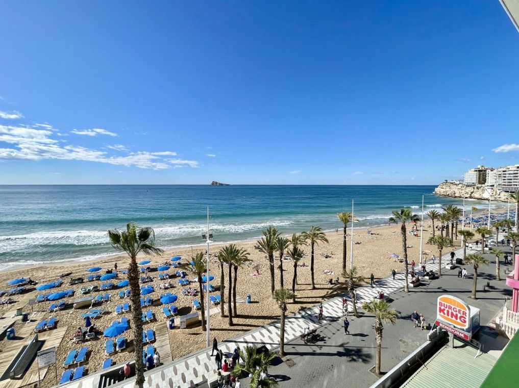 Piso en Benidorm, en primera línea de costa