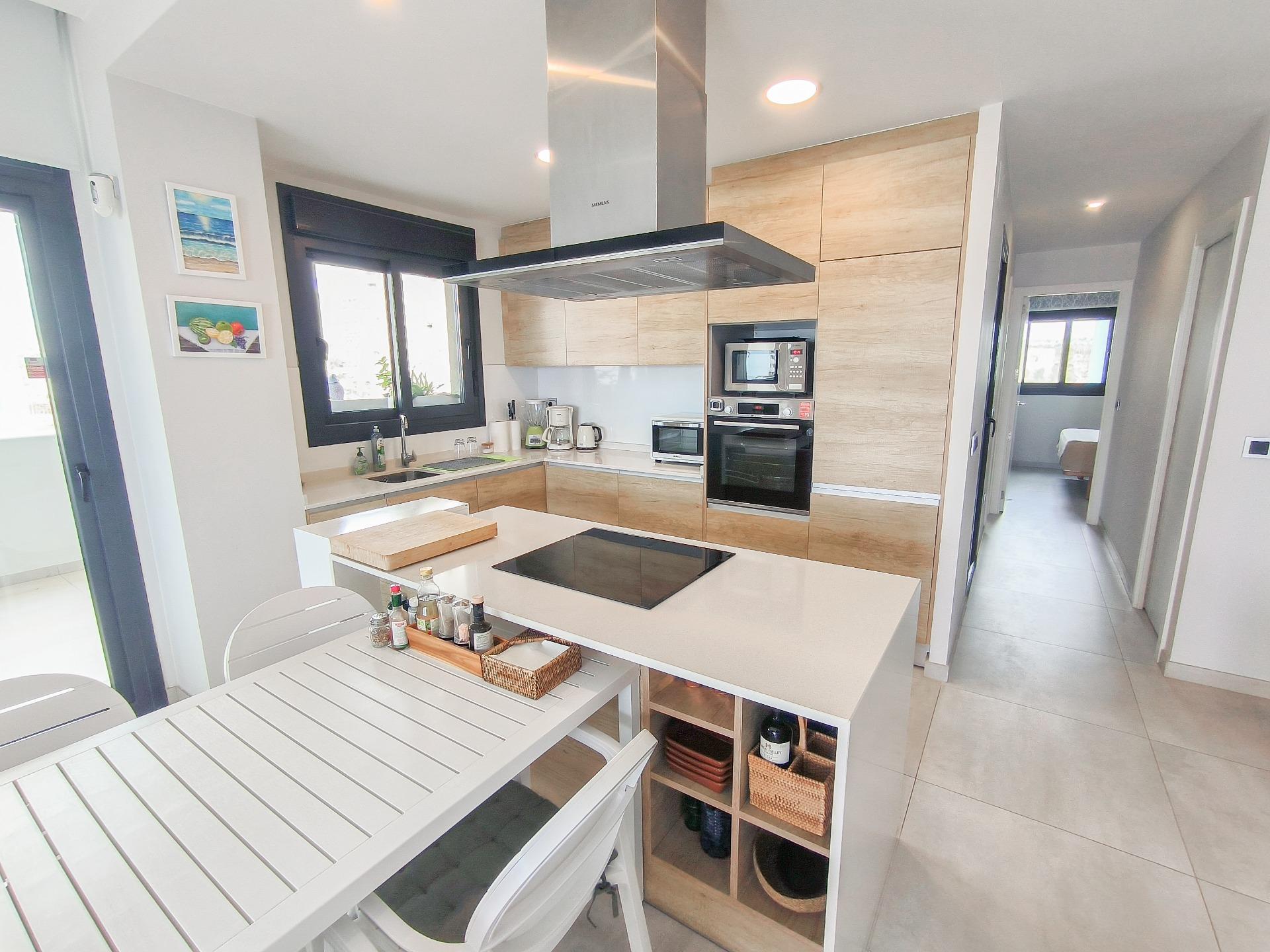 Apartamento de lujo en esquina, Playa de Poniente, Benidorm