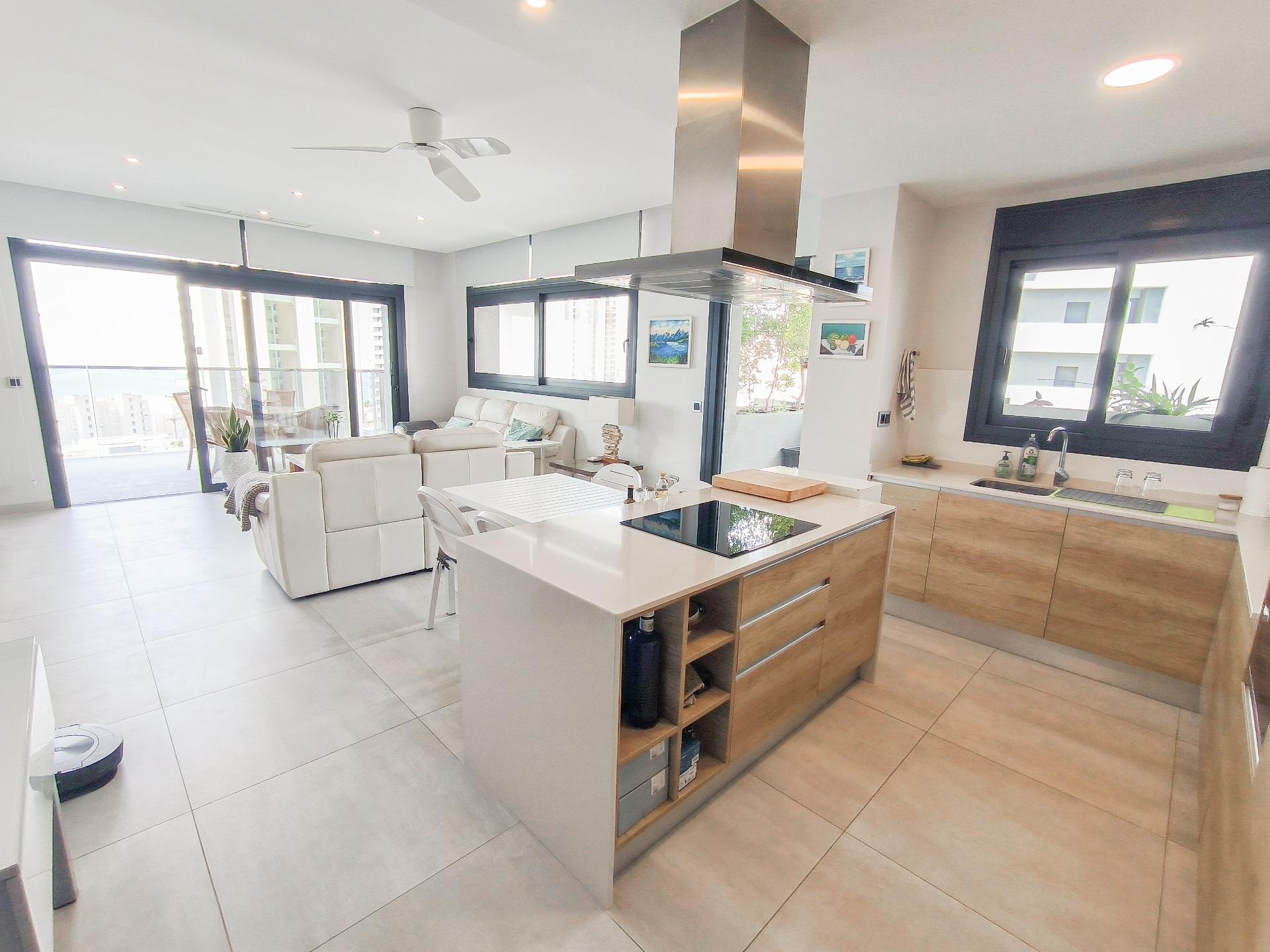 Apartamento de lujo en esquina, Playa de Poniente, Benidorm