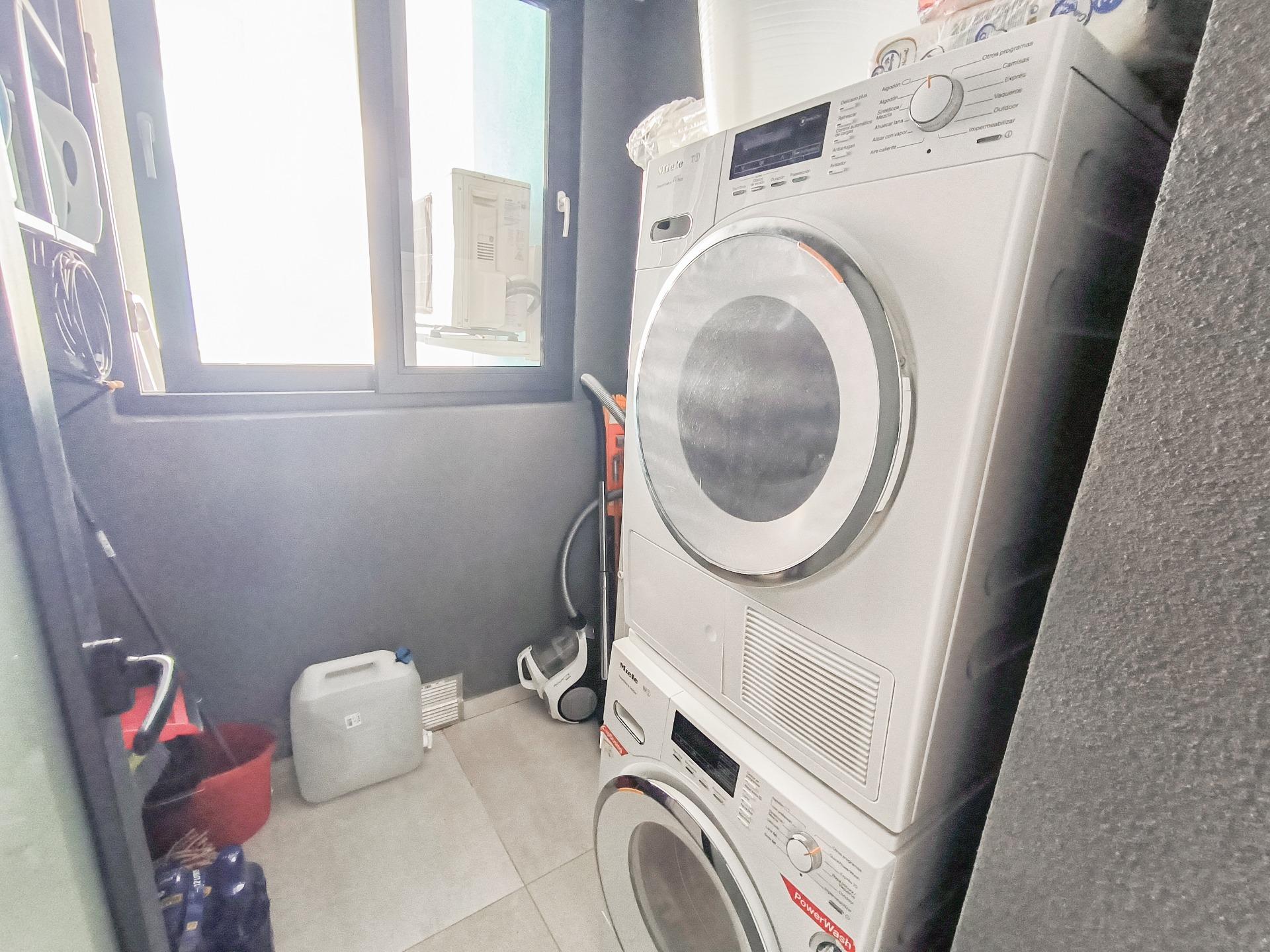 Apartamento de lujo en esquina, Playa de Poniente, Benidorm