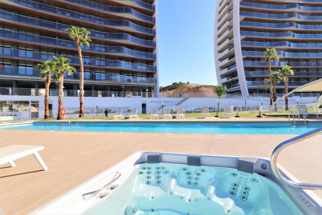 Apartamento de lujo en esquina, Playa de Poniente, Benidorm