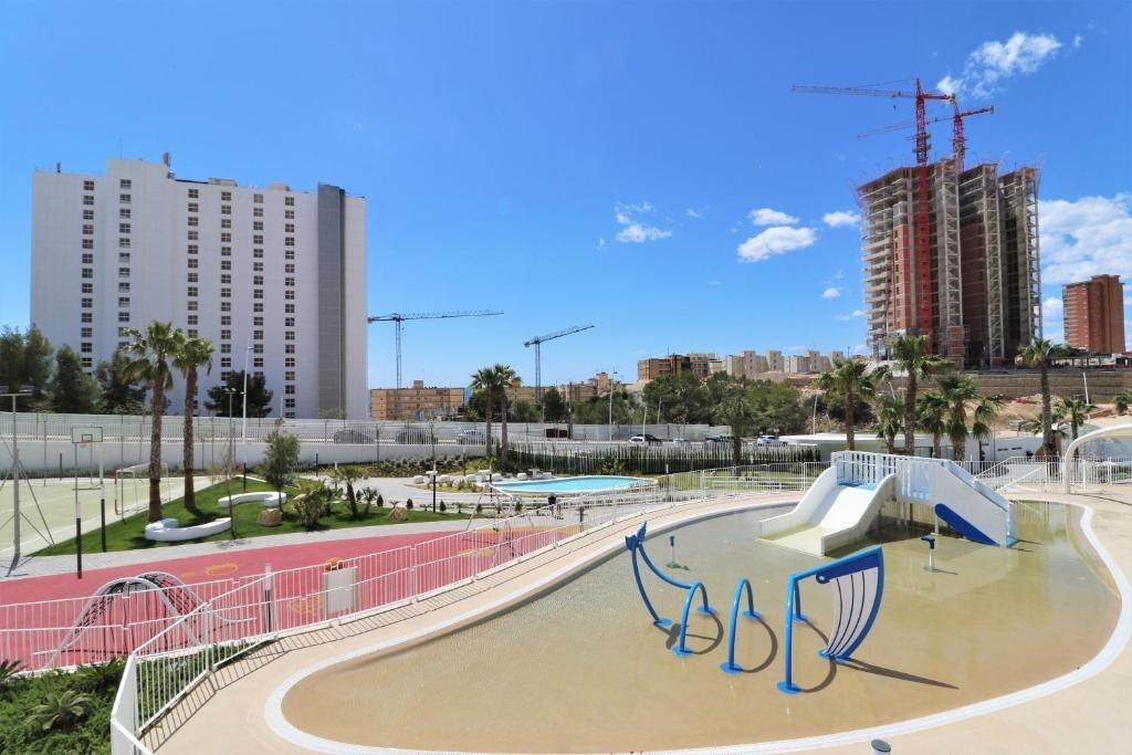 Apartamento de lujo en esquina, Playa de Poniente, Benidorm