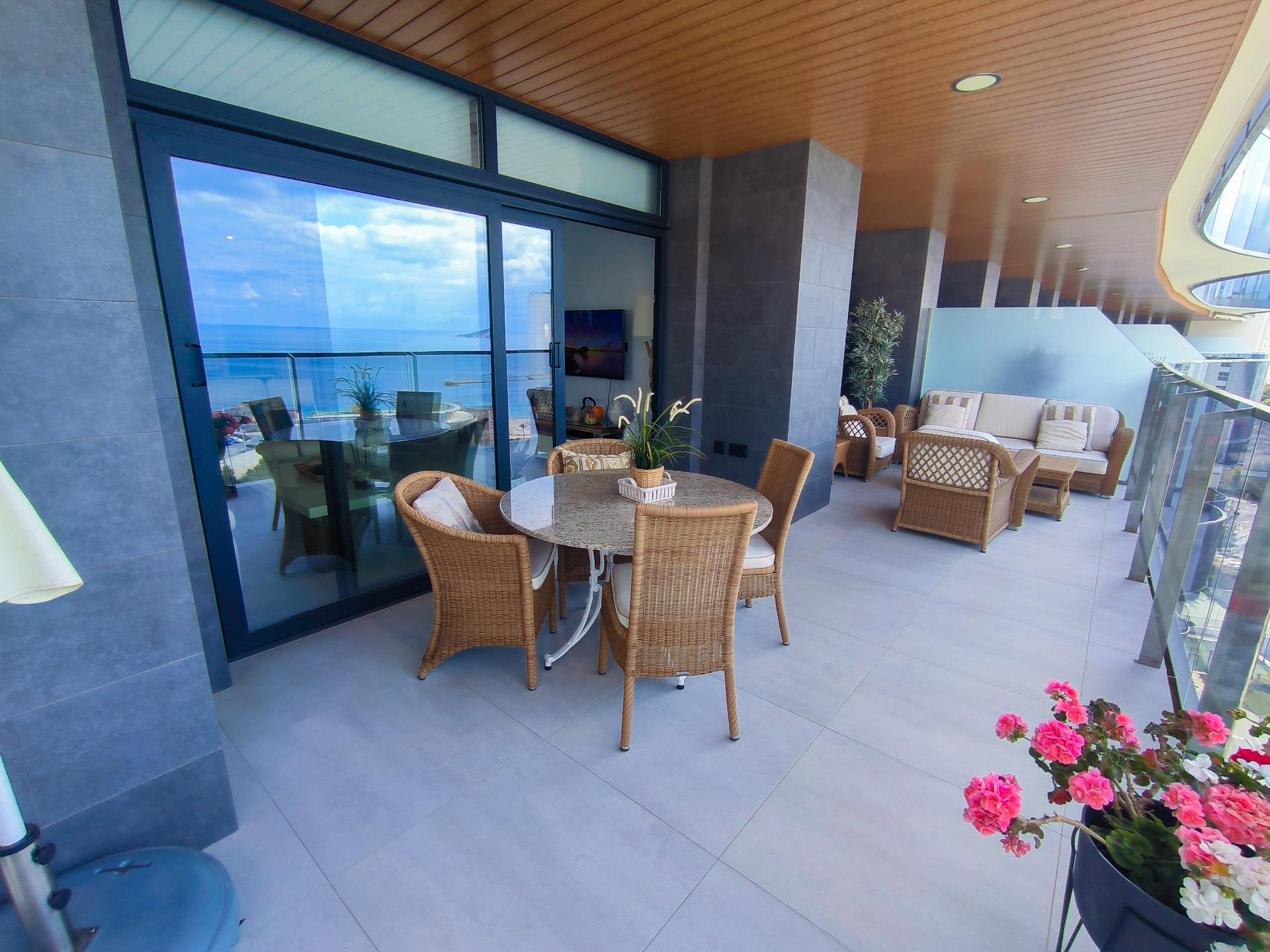 Apartamento de lujo en esquina, Playa de Poniente, Benidorm