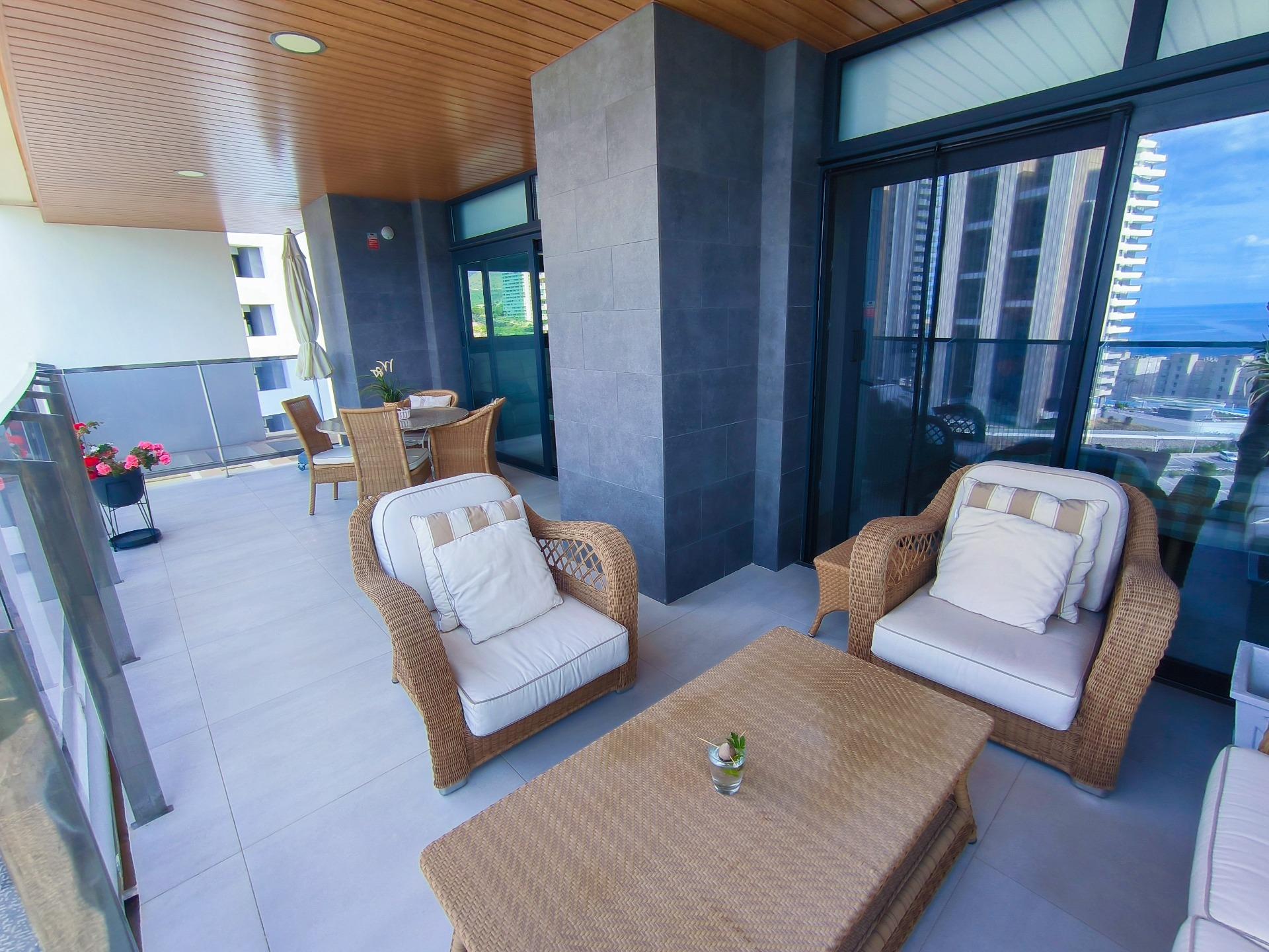 Apartamento de lujo en esquina, Playa de Poniente, Benidorm