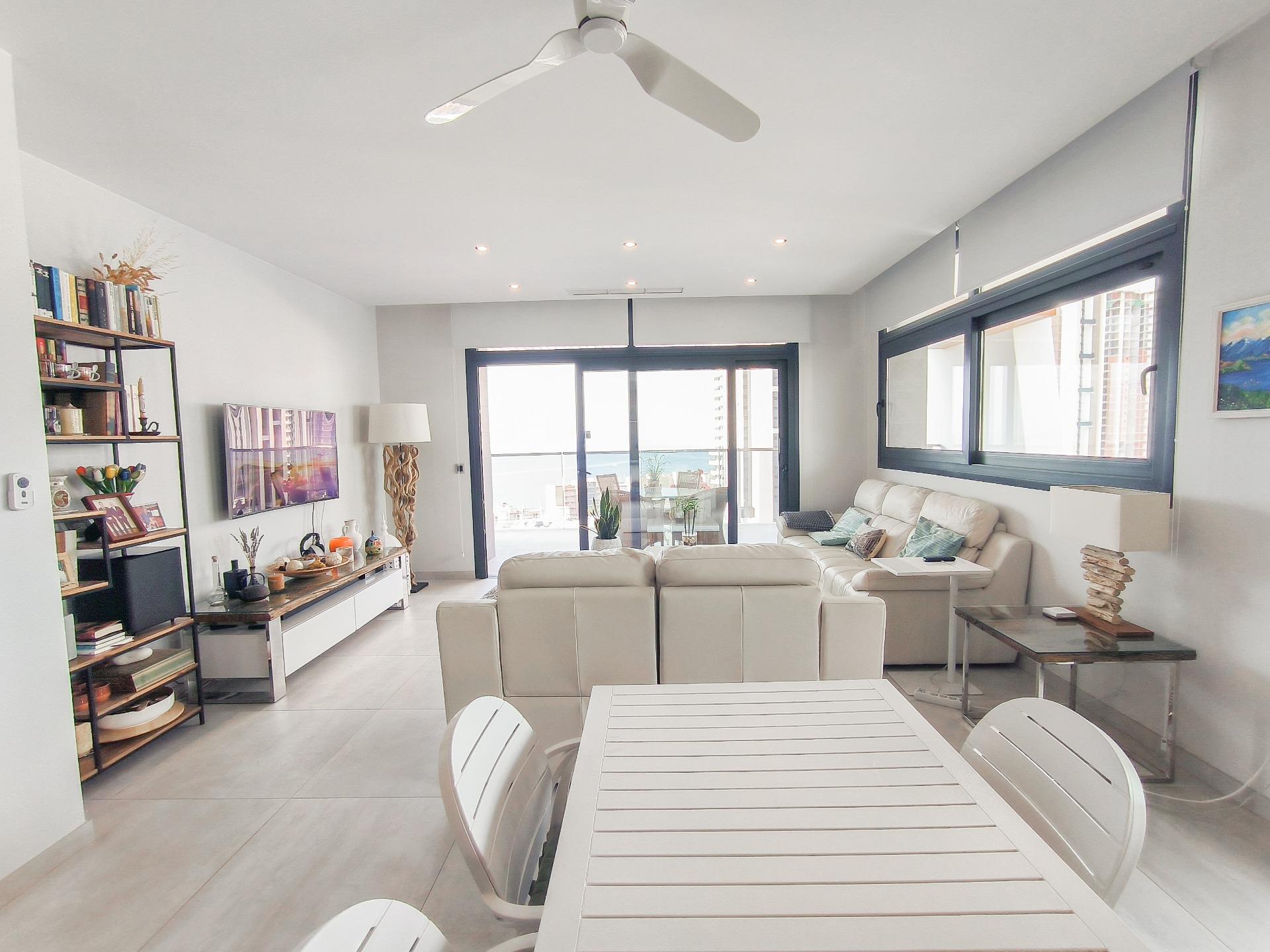 Apartamento de lujo en esquina, Playa de Poniente, Benidorm