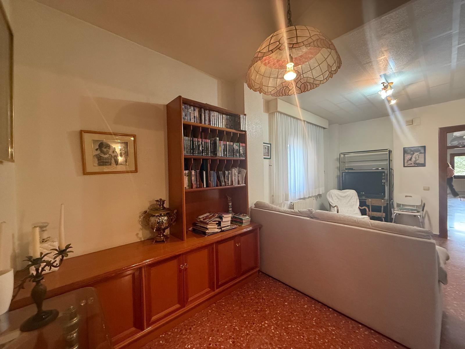 CASA INDEPENDIENTE EN PUEBLO LEVANTE