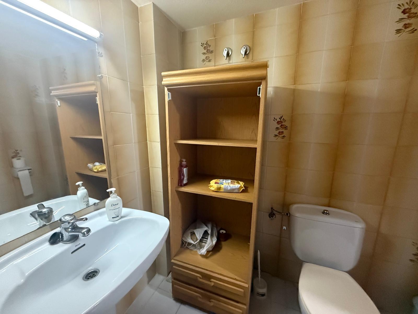 CASA INDEPENDIENTE EN PUEBLO LEVANTE