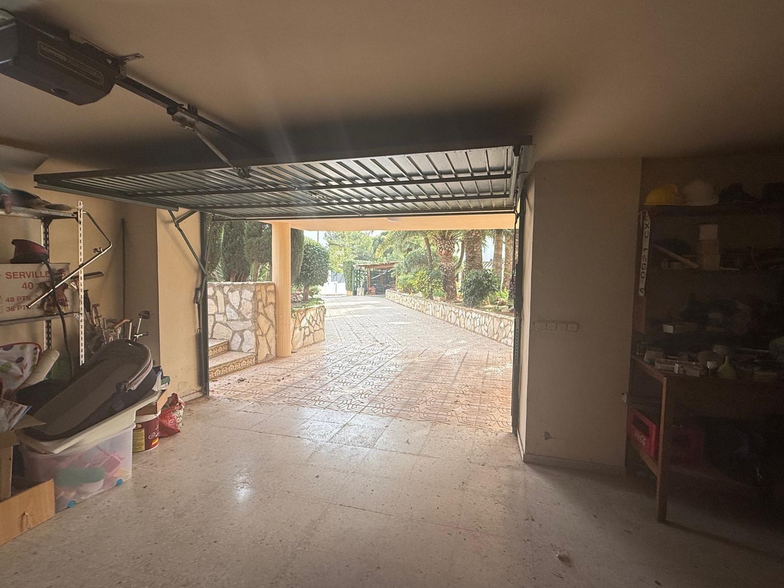 CASA INDEPENDIENTE EN PUEBLO LEVANTE