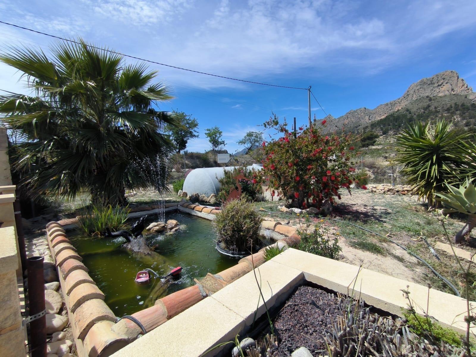Chalet independiente, en la pintoresca zona de Relleu