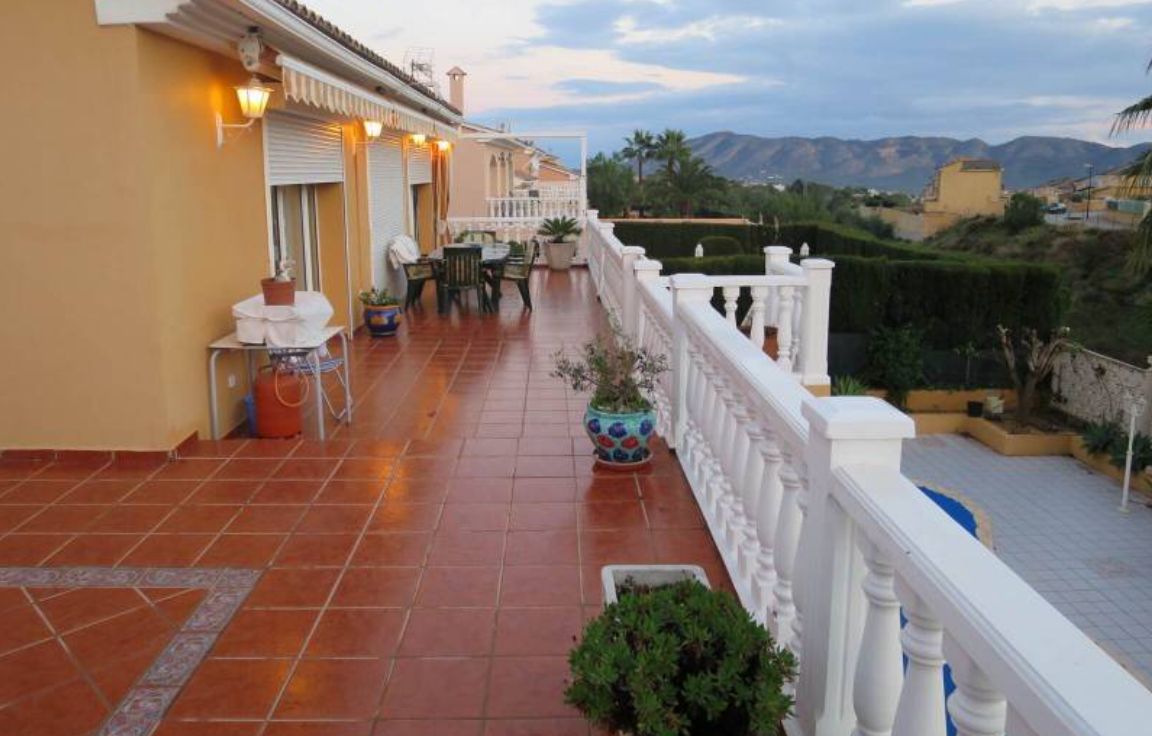 Magnífica villa en La Nucía (Alicante)