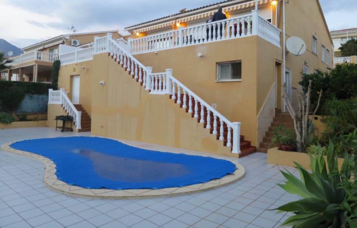 Magnífica villa en La Nucía (Alicante)