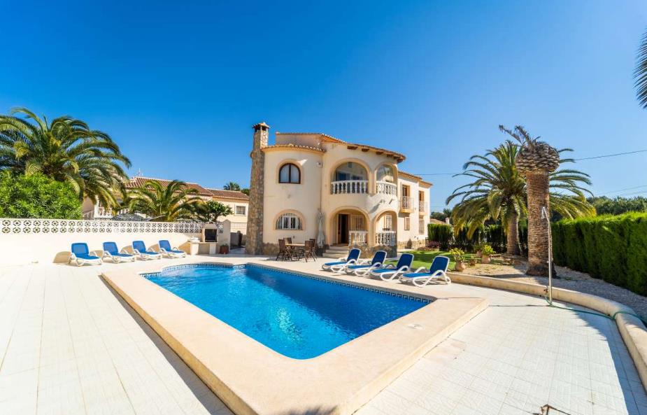 Preciosa villa de estilo mediterráneo en Calpe