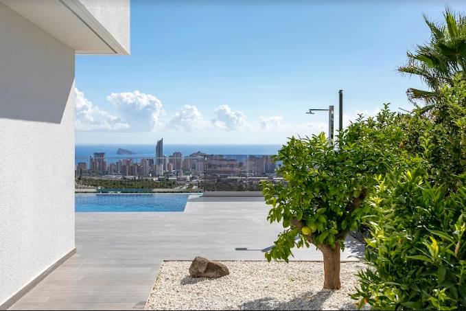New villa in Finestrat with panoramic sea views