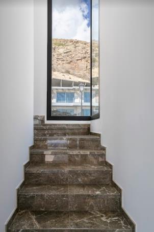 Nieuwe villa in Finestrat met panoramisch uitzicht op zee