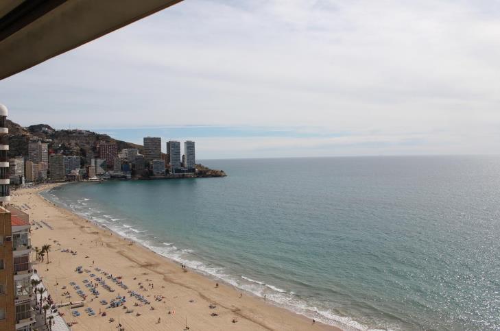Apartments in Benidorm 1 line from the sea