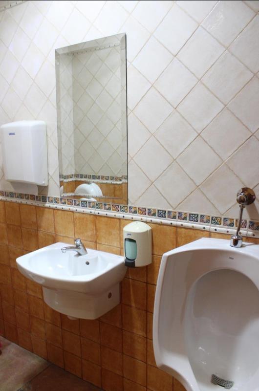 Local comercial en Benidorm 108 m2